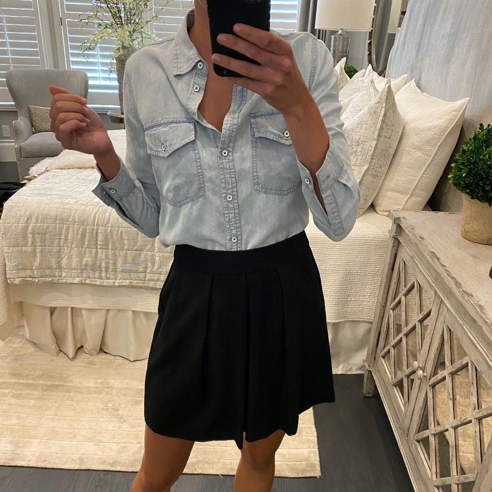 Trina Turk Black Skirt 0 NWT